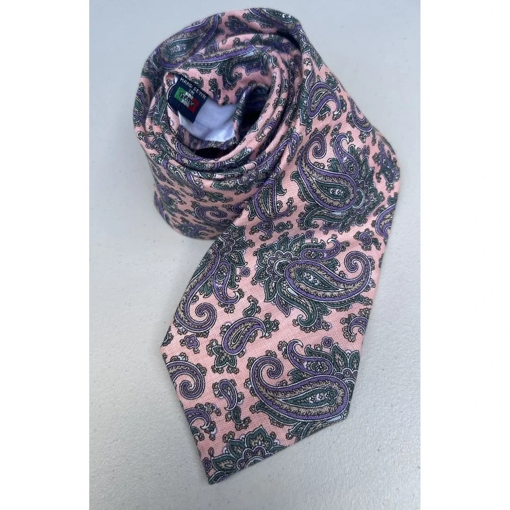 Briar Racquet Club Mens Tie Made in Italy Hand Sewn Pink Paisley 55